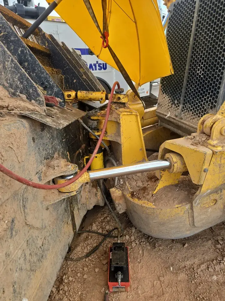 Hydraulic cylinder pin and bushing repair